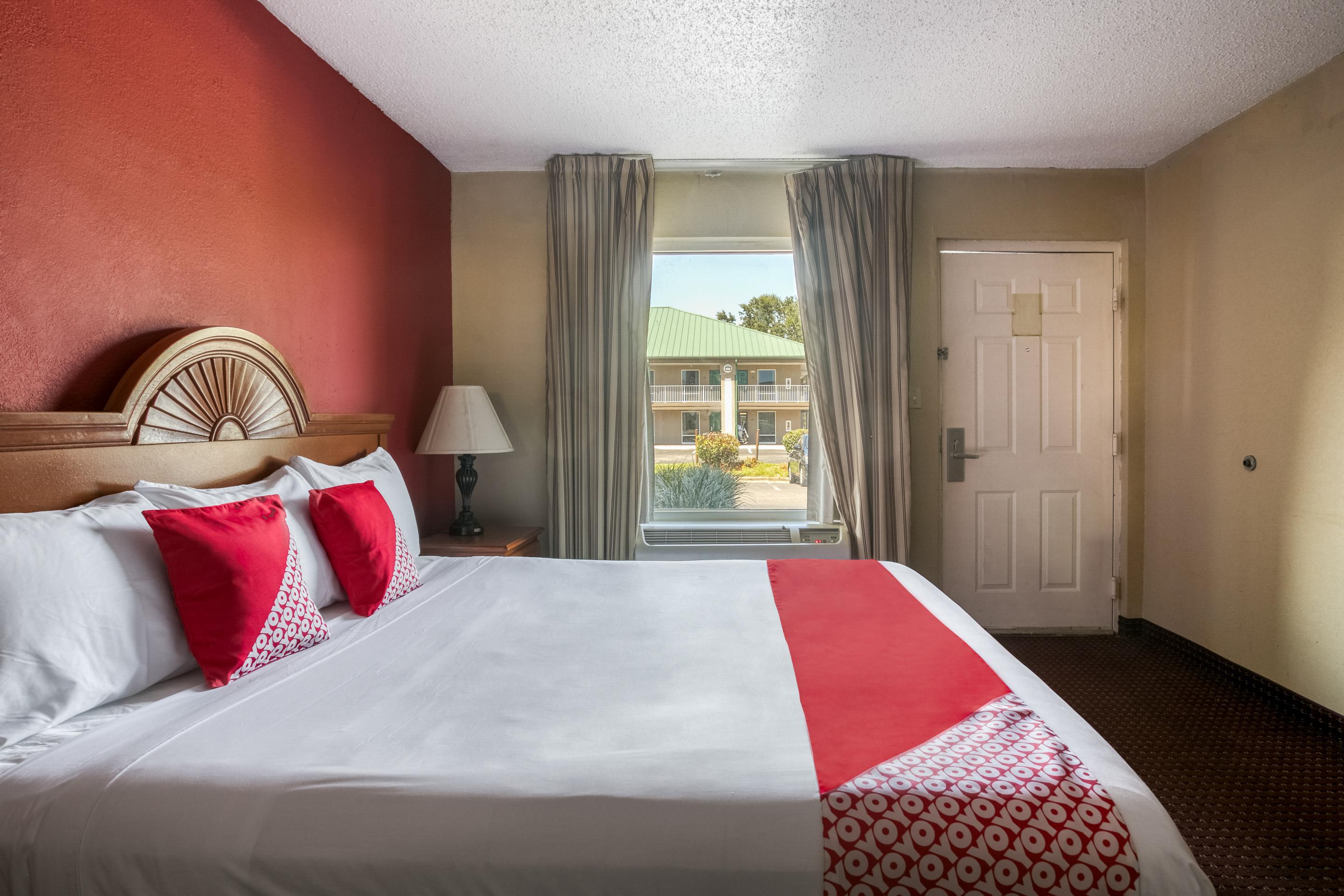 Baymont By Wyndham Marianna Exterior foto