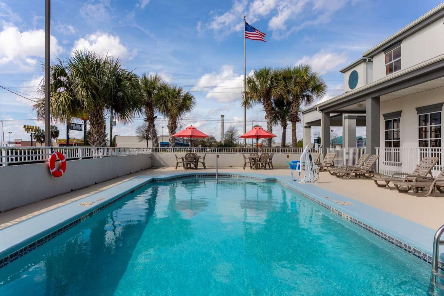 Baymont By Wyndham Marianna Exterior foto