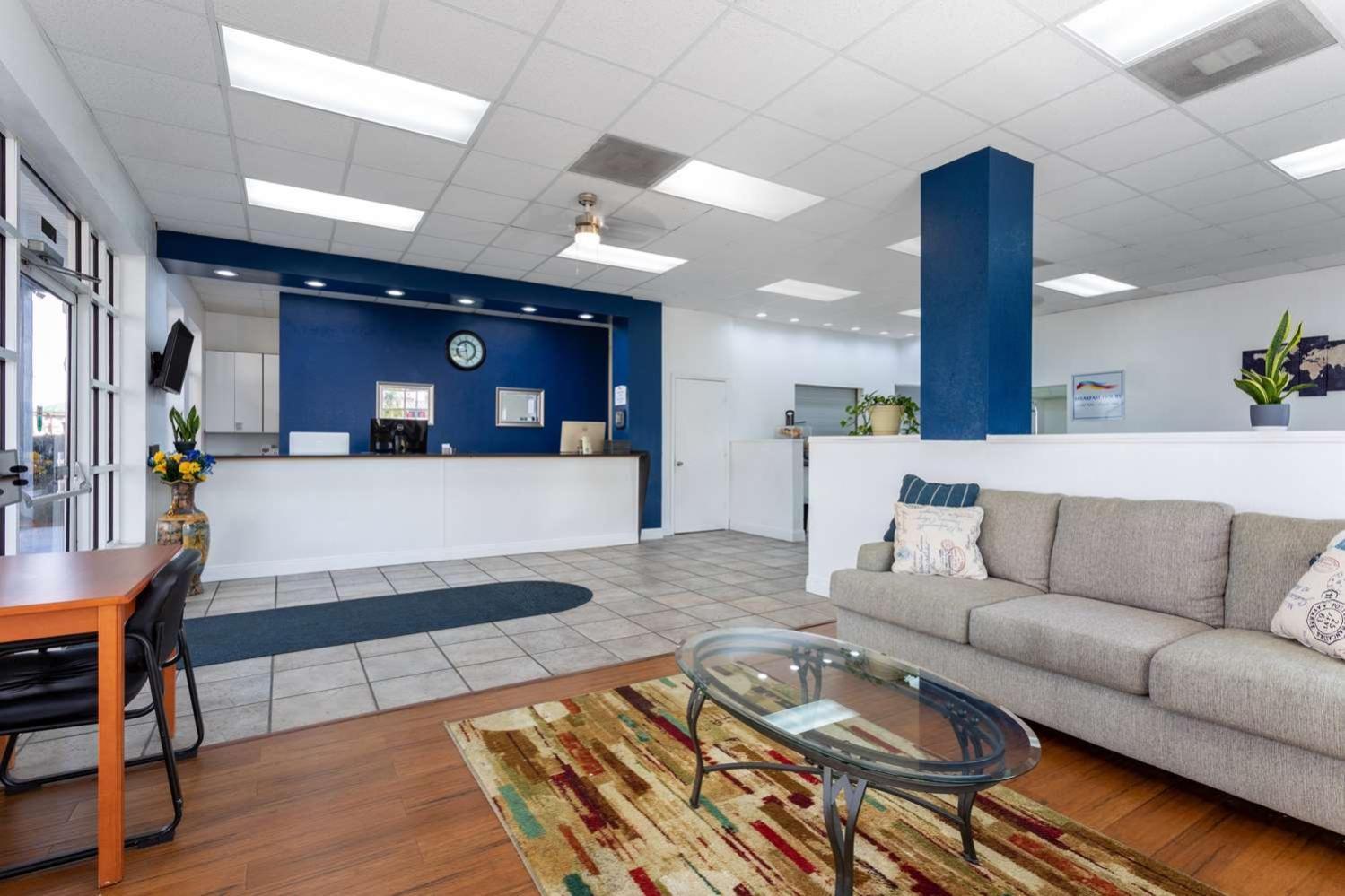 Baymont By Wyndham Marianna Exterior foto