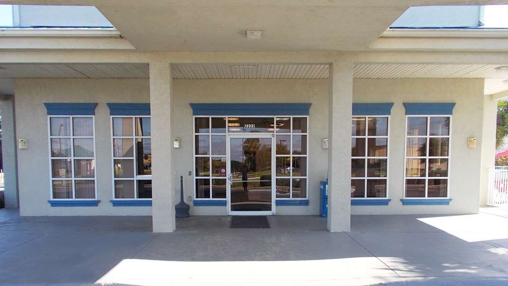 Baymont By Wyndham Marianna Exterior foto